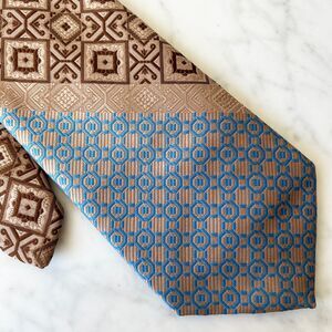 True Vintage 60s Wide Tie Geometric Blue Tan Brown Di Chianti Neck Tie 4.5 x 55